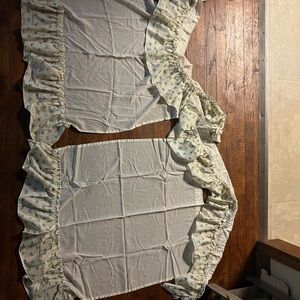 Vintage 1960 sheer, two-piece ruffle curtains and two panels.
